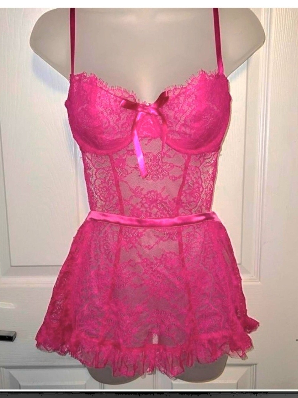 Victoria's Secret Hot Pink Lace Babydoll Chemise W Panties Sz S